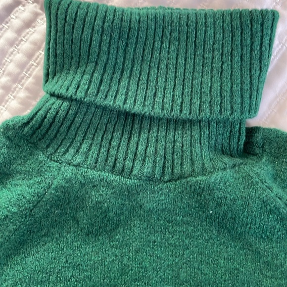 Zara turtleneck - Picture 5 of 5